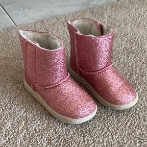 Girls pink glittery boots